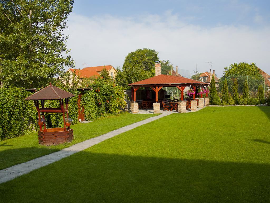 Penzion Fortune Dunajska Streda Exterior photo